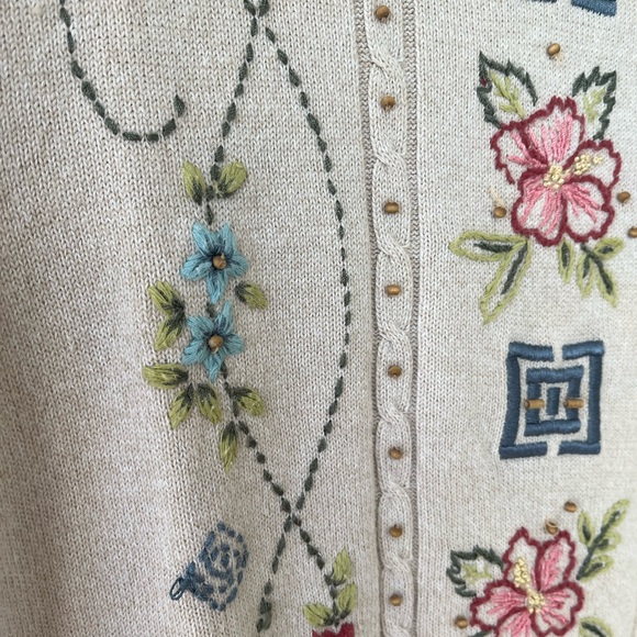 🌲5/$20🌲Vintage Floral Embroidered Alfred Dunner Shirt - Picture 3 of 5